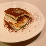 Trattoria Tabule - デザートはティラミスだった。 ふわふわのスポンジに、コーヒーとマスカルポーネチーズのクリームがたっぷりとかかっていた。