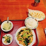 你好 - B定食(五目野菜と鶏胸肉ピリ辛炒め)