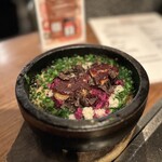 Roppongi Yakiniku Kintan - フォアグラ、トリュフ石焼ビビンバ。お勧めです。