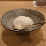 勢麟 - 自家製アイスクリーム