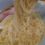 飯田商店 - 麺はこんなかんじ。