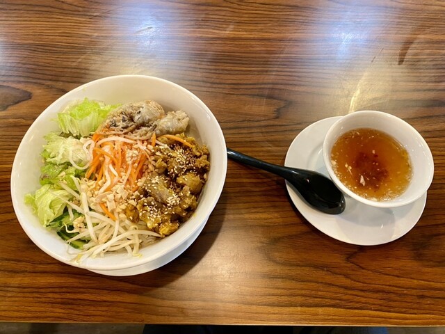 XIN CHAO RESTAURANT Iwakura Ten