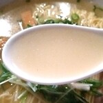 麺処くげ麺 - アッサリまろやかなスープ