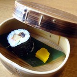 やぐら寿し - 宝箱かと思ったら巻物でした♪