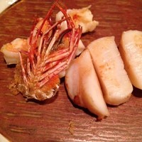 欅 - シーフードは有頭シータイガーと帆立