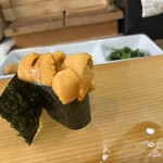 なか乃 - ウニ！サイコロ振ってゾロ目が出て100円？とかで食べれた！とろけます