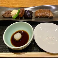 大和屋 横浜店 - 〈メイン料理〉和牛ロースステーキ
                      添え野菜、南瓜、茄子、椎茸、青唐、ポテトサラダ
                      ちり酢おろし