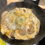 だし自慢うどん屋柏本 - 親子丼&小そば
            1100円