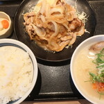 野郎めし - 料理写真:しょうが焼定食（野郎盛・ご飯大盛）＋温麺ハーフ