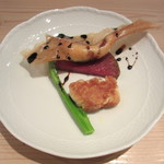 りょうりにん みわ - 赤座海老の春巻き、鱈の白子のムニエル