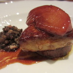 りょうりにん みわ - フォアグラのソテー りんごのソース、レンズ豆添え