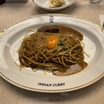 インデアンカレー 丸の内店 - カレースパゲティ+ルー大盛り+タマゴ入り