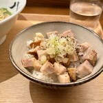 銀座 八五 - 肉ご飯 500円