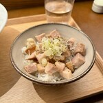 銀座 八五 - 肉ご飯 500円