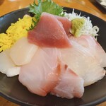 伊豆高原ビール - 彩り海鮮丼