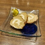 南部ビストロ うんめのす - いぶりがっこのくるくるクリームチーズ