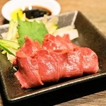 Sumibiyakitsurumi - 2014.1 和牛ハツ刺（924円）