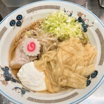 中華そば みたか - ワンタンメン油そば半熟卵付き　麺半分