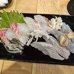 越中屋  - 真鯛、石鯛、平目、カワハギの薄造り