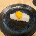 越中屋  - おまかせ握り5貫 アオリイカ雲丹のせ