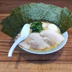 横浜家系ラーメン 魂心家 佐久平店 - 