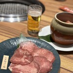 Kokusangyuu Yakiniku Kuidon - 