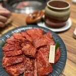 Kokusangyuu Yakiniku Kuidon - ファーストオーダーは肉質と味を見るので少なめにオーダー❗️