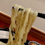 俺の中華たなか家 - 麺リフト⤴️ そのまま食べても美味しい「自家製太麺」♭