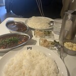 カレーの店 ボンベイ - サラダがコールスロー甘めでした