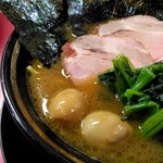 家系ラーメン とらきち家 - アップ