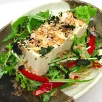Asoji - 豆腐と野菜のサラダ