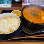 カルビ丼とスン豆腐専門店 韓丼 - 料理写真: