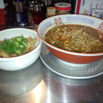 ヌードルダイニング 道麺 - チャーシュー丼と黒ごま担々麺
