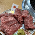 お肉屋さんの焼肉 まるやす - 