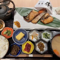 高級ブランド干物 銀座伴助 新宿タカシマヤ タイムズスクエア店 - 