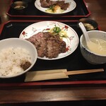 牛たん焼き 仙台辺見 - 