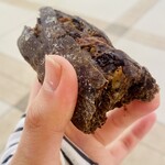 TANI ROKU BAKERY PANENA - ガリガリッ！とするくらい歯ごたえがあり、固めのパンだったんですけど甘過ぎないチョコレートがGood♡ アクセントとしてオレンジピール？が入ってたのかな？それもよきでした！おいしい！