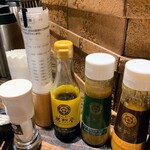 勝烈亭 - ドレッシングとポンズ＆岩塩