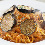 Arrabbiata with tuna and fried eggplant