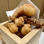 くるみ堂 - タコが大きい唐揚げ！