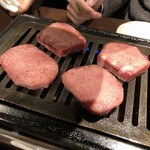 焼肉ホルモン 新井屋 - 