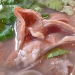 台湾茶房 e～one - 丁寧な下ごしらえが推測できるモツ