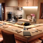 すしやのたい悟 - オープンの前のカウンター