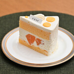 ルポ バイ パティスリーイーズ - 柑橘のショートケーキ＠税込961円│平日13:40頃訪問