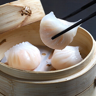A popular Hong Kong store is now in Osaka! Authentic Dim sum prepared by an authentic chef