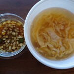 からあげ専門 たかくや - 玉子スープ&油淋鶏ソース