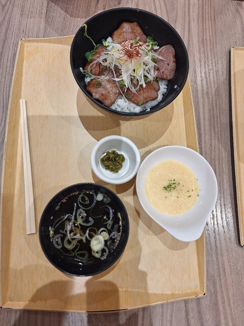 国見サービスエリア上り ショッピングコーナー - 貝田（その他）の写真