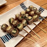 Hakata Kushiyaki Yasaimaki Kushi Sago Hachi - 博多もつ鍋コース 5500円
                        野菜巻き串３本盛り（ニラチーズ豚巻き）