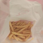 マクドナルド - マックフライポテトSサイズにシャカシャカポテト梅のり塩味をふりかけました