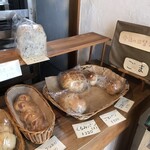 小麦の風 Compania - 14時過ぎの来店…いつものプーレンのブールが無いっ！∑(ﾟДﾟ)